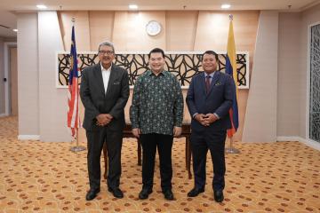  Perbincangan mengenai Inisiatif Iltizam di antara YBM Ekonomi, KPPA dan KSU di Menara Prisma, Putrajaya