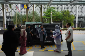 Penyerahan Kit 1 Rumah 1 Jalur Gemilang #Merdeka68